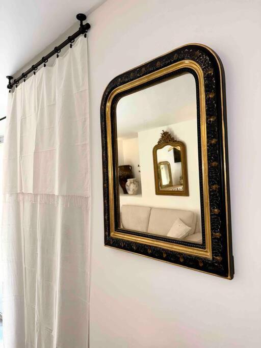 Lou Paseo : Appartement Brocante Centre Historique L'Isle-sur-la-Sorgue Bagian luar foto